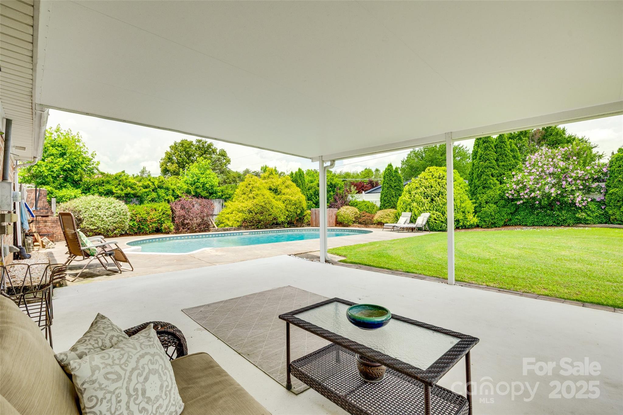 Laurel Woods - Residential