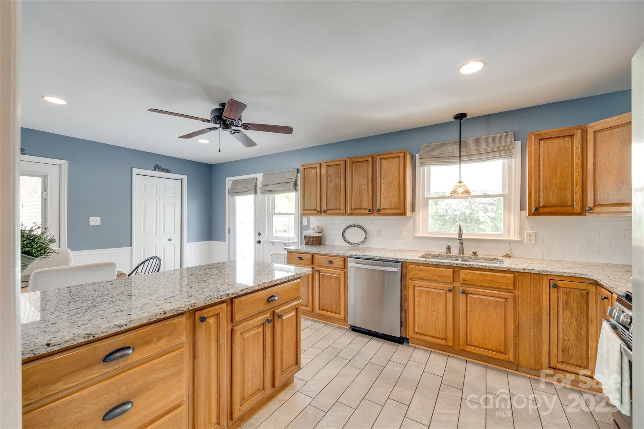 Laurel Woods - Residential