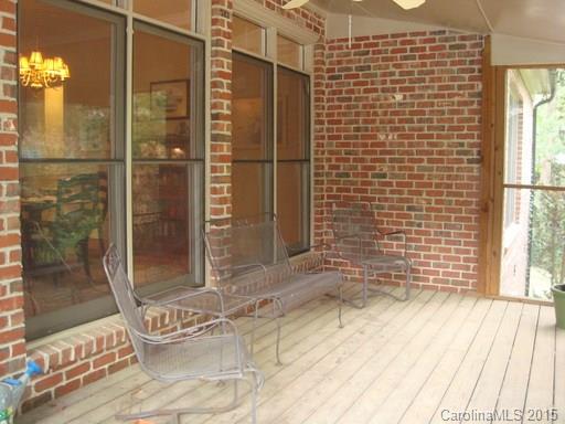 Royal Oaks - Residential Lease