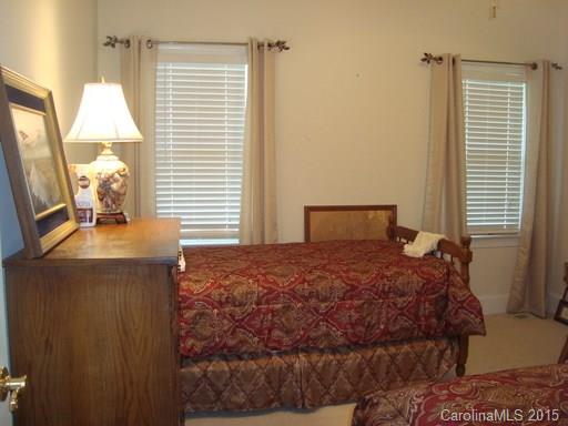 Royal Oaks - Residential Lease