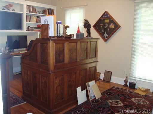 Royal Oaks - Residential Lease