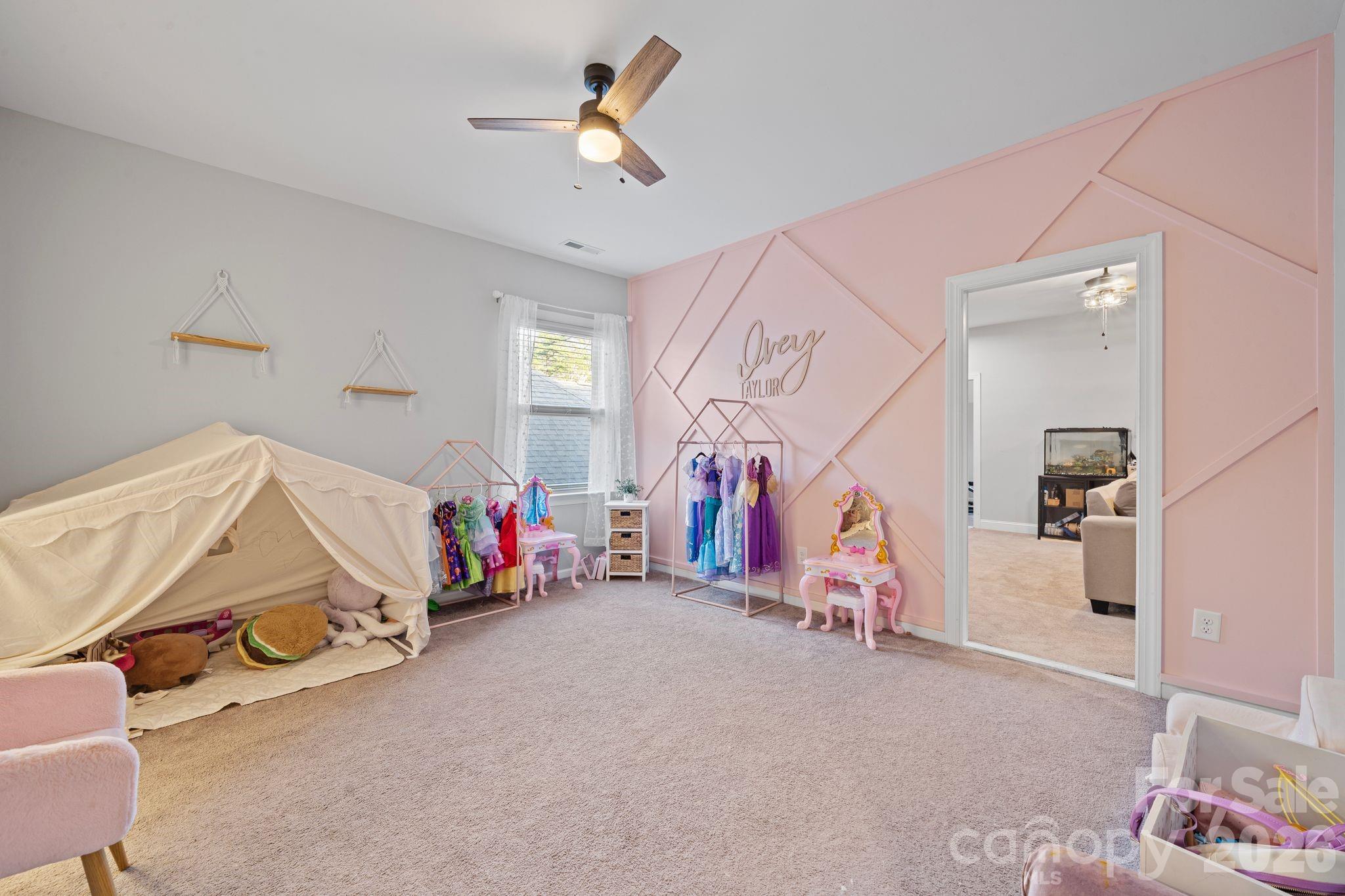 Queensbridge - Residential