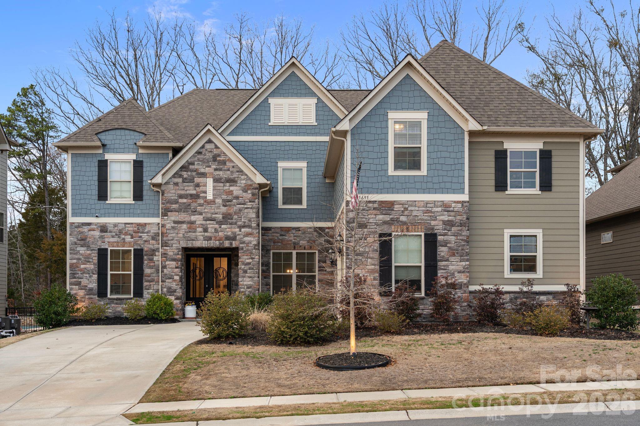 Queensbridge - Residential