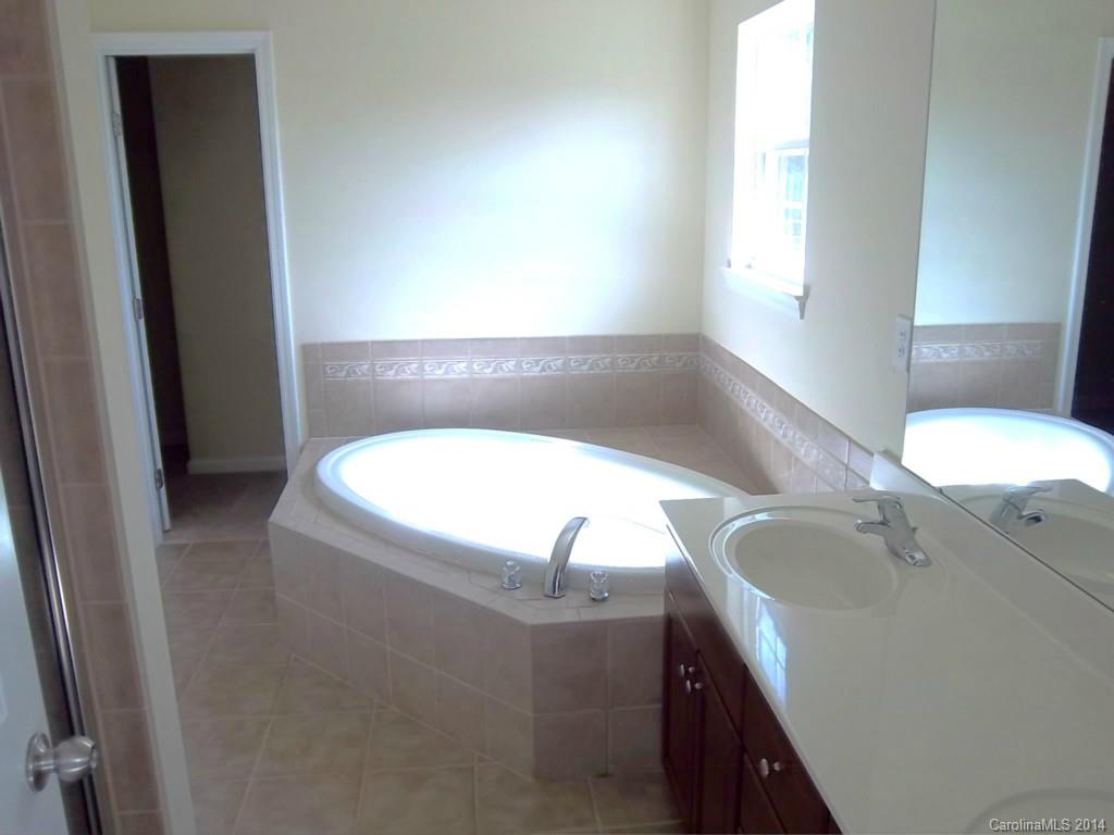 Brandon Oaks - Residential