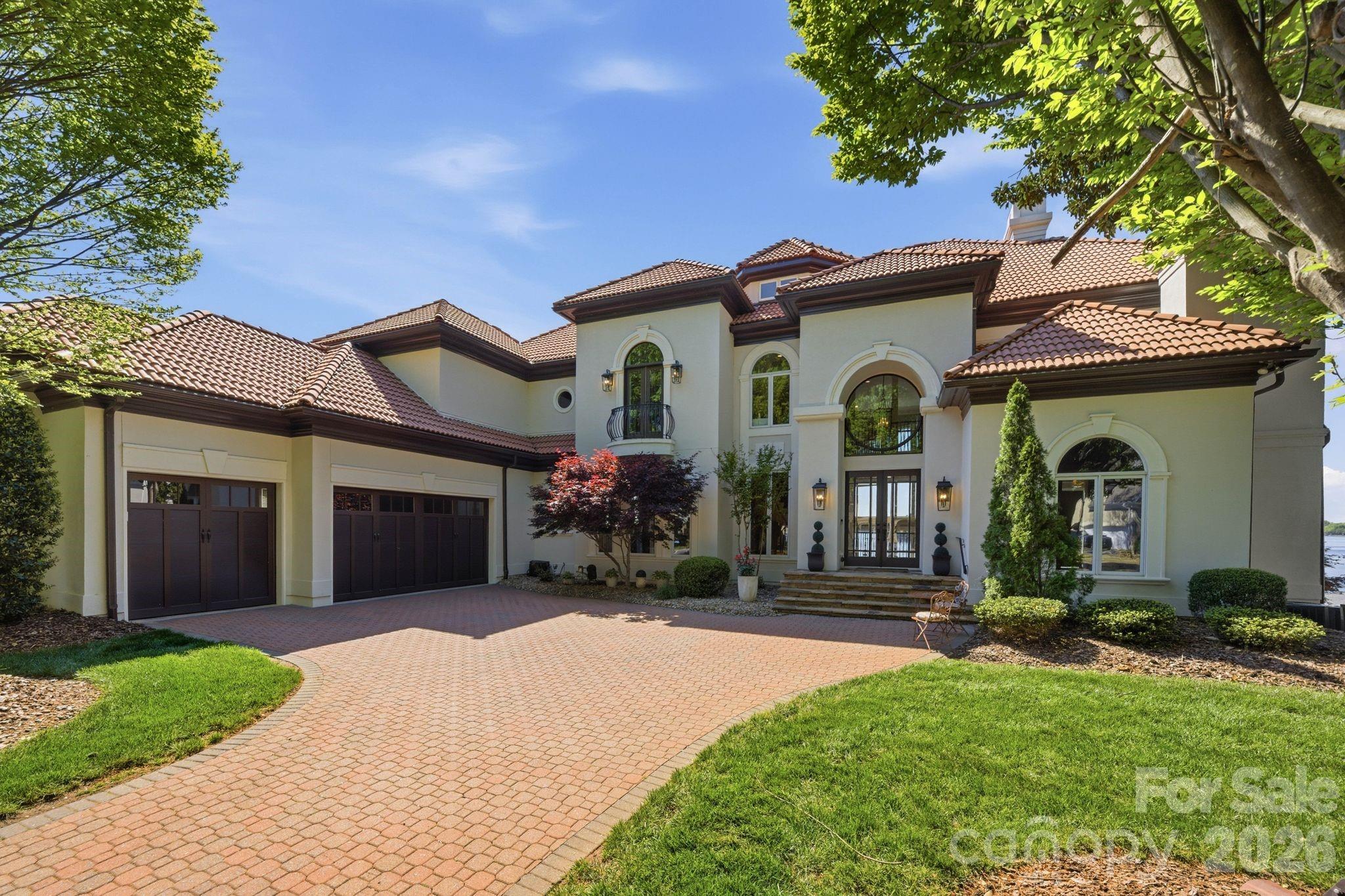 The Peninsula - Residential