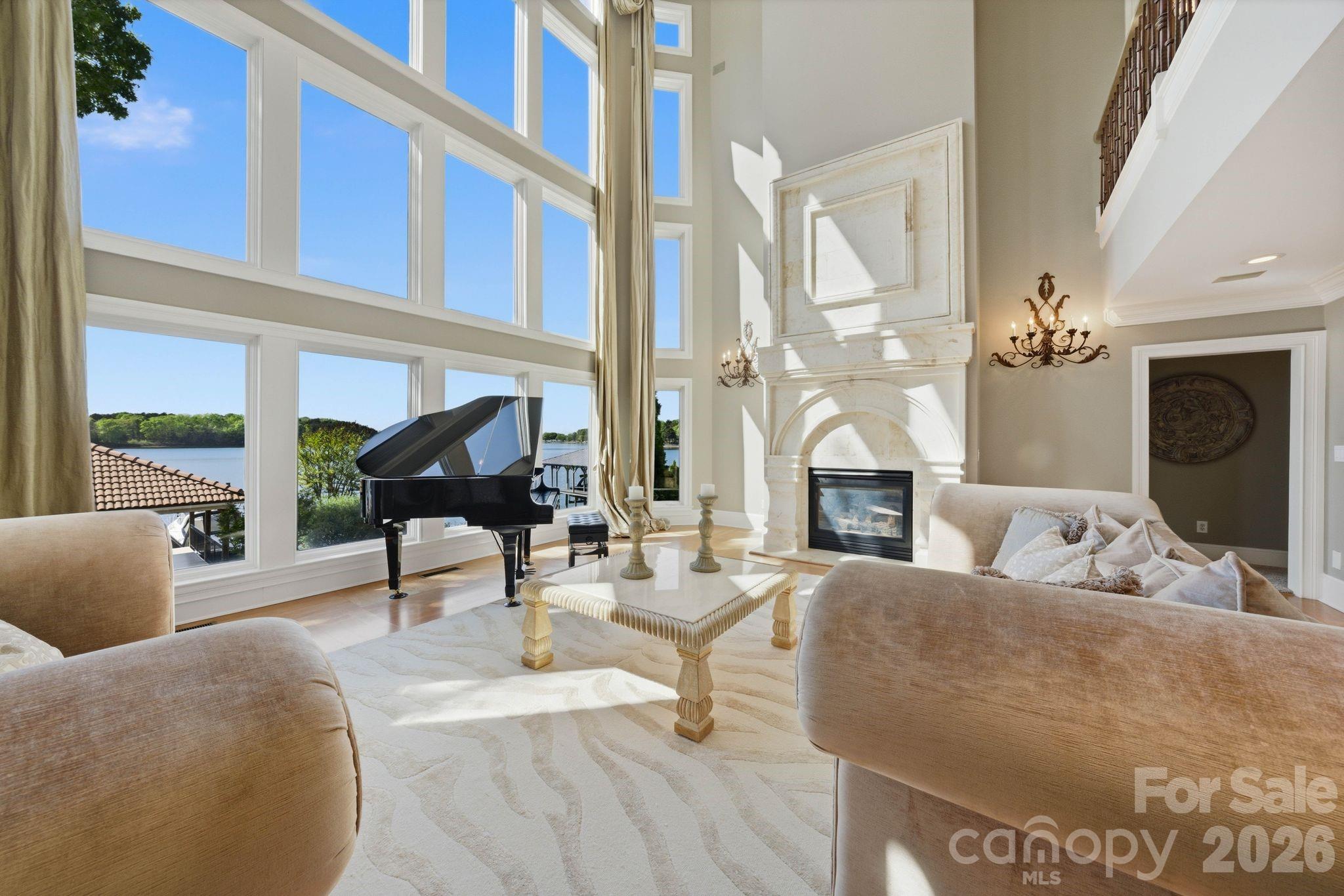 The Peninsula - Residential