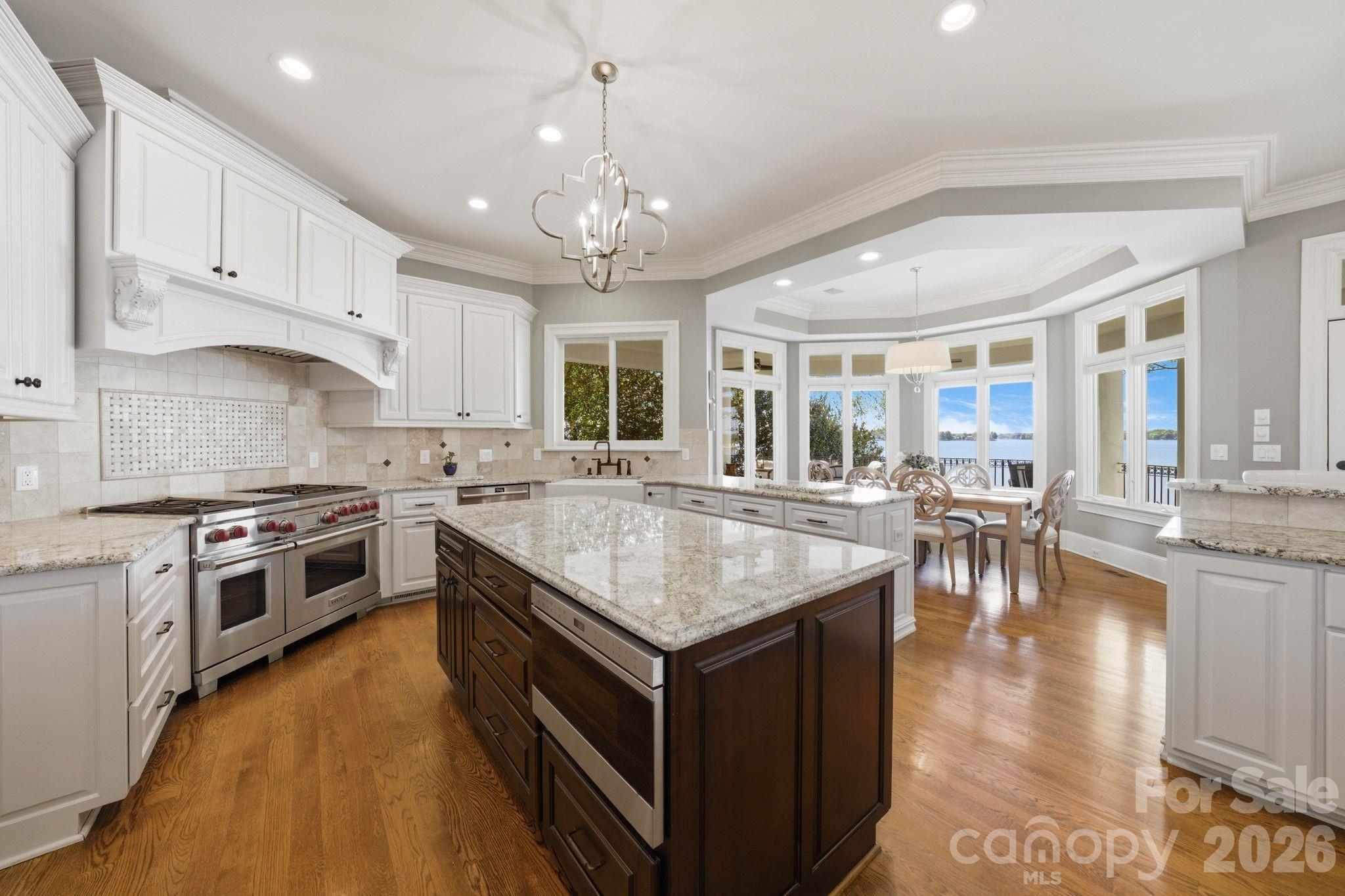 The Peninsula - Residential