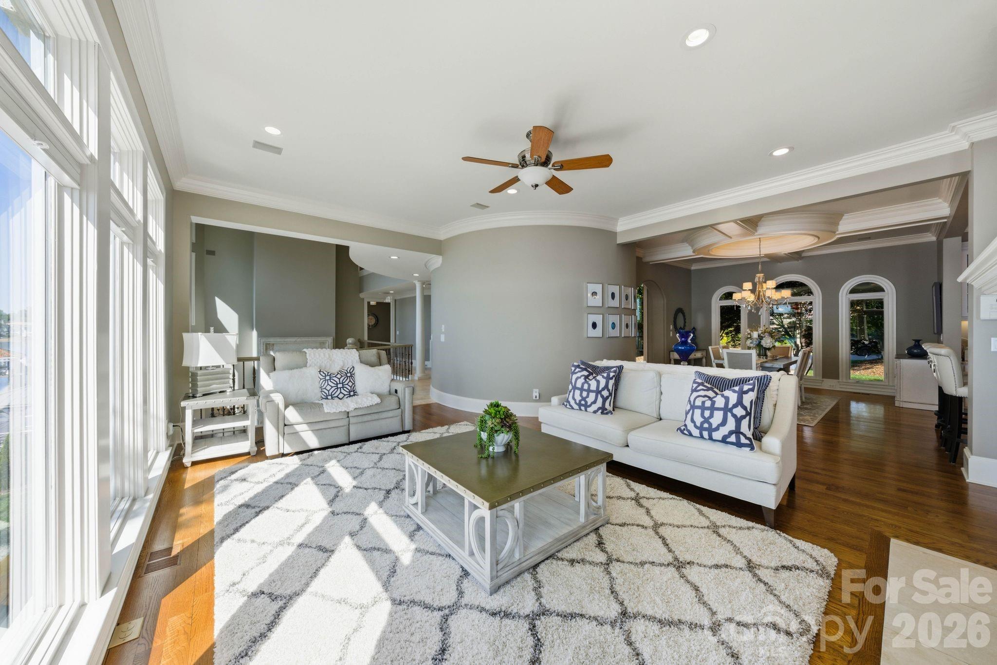 The Peninsula - Residential