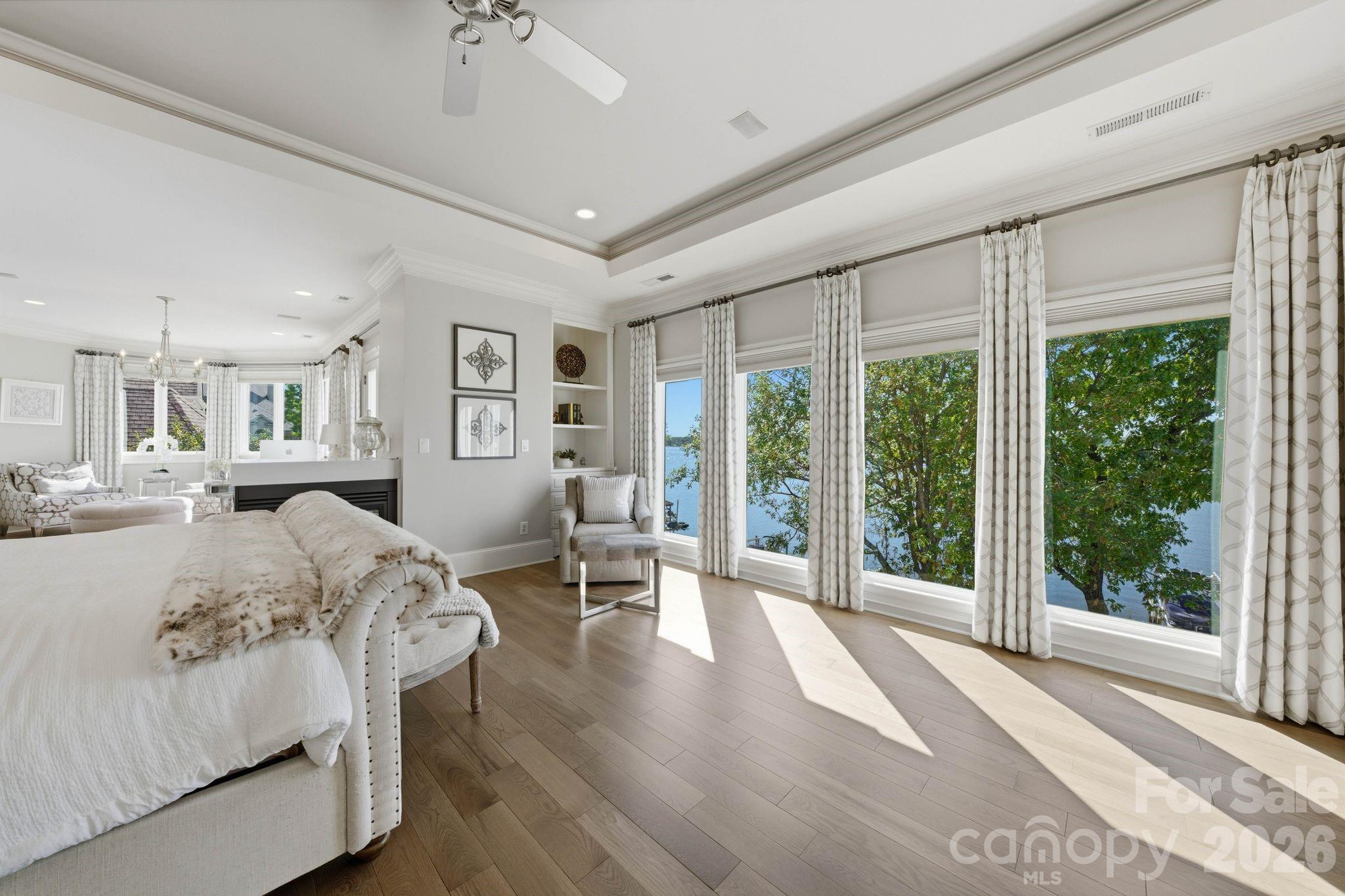 The Peninsula - Residential