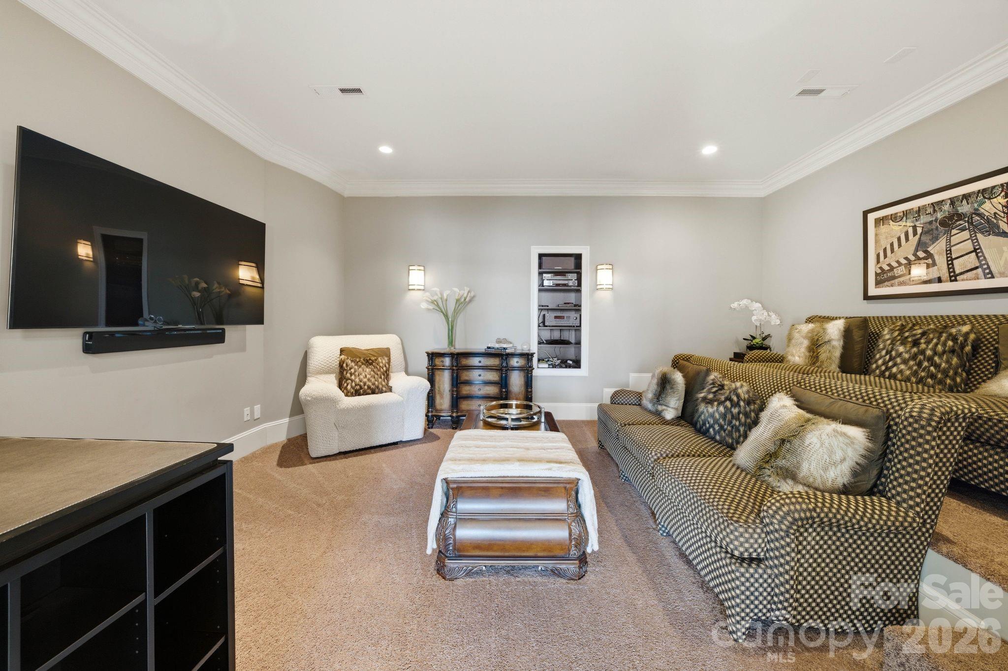 The Peninsula - Residential