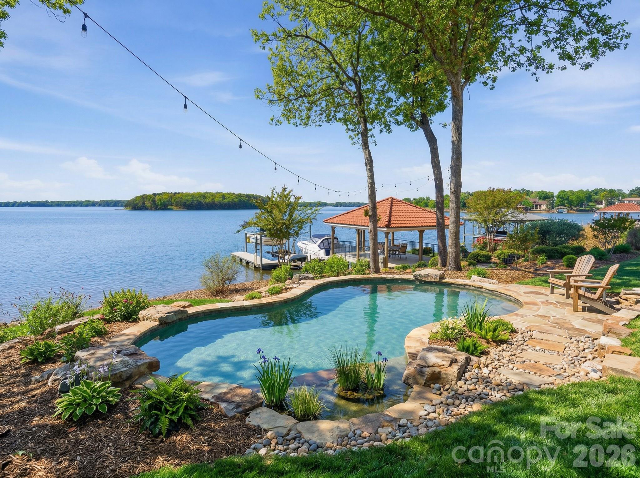 The Peninsula - Residential