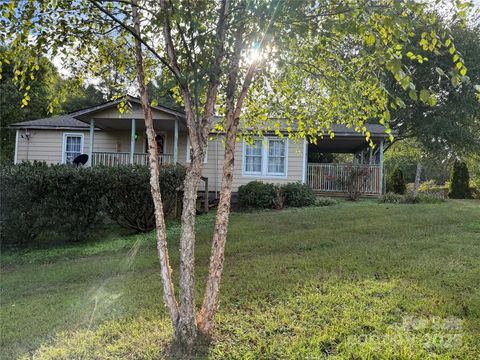3453 Deal Mill Road Hudson NC 28638