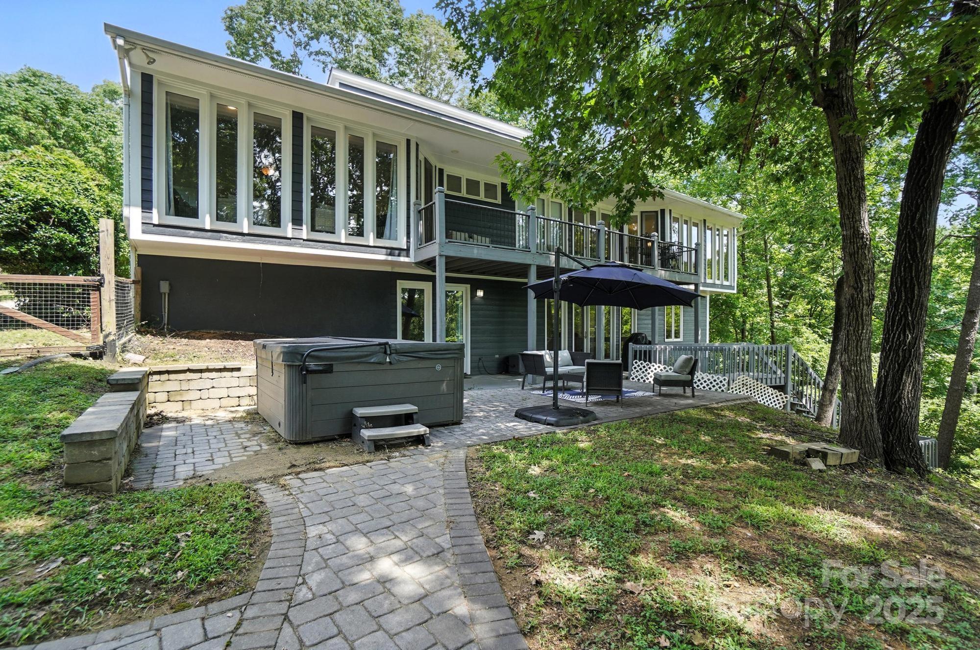 Tega Cay - Residential