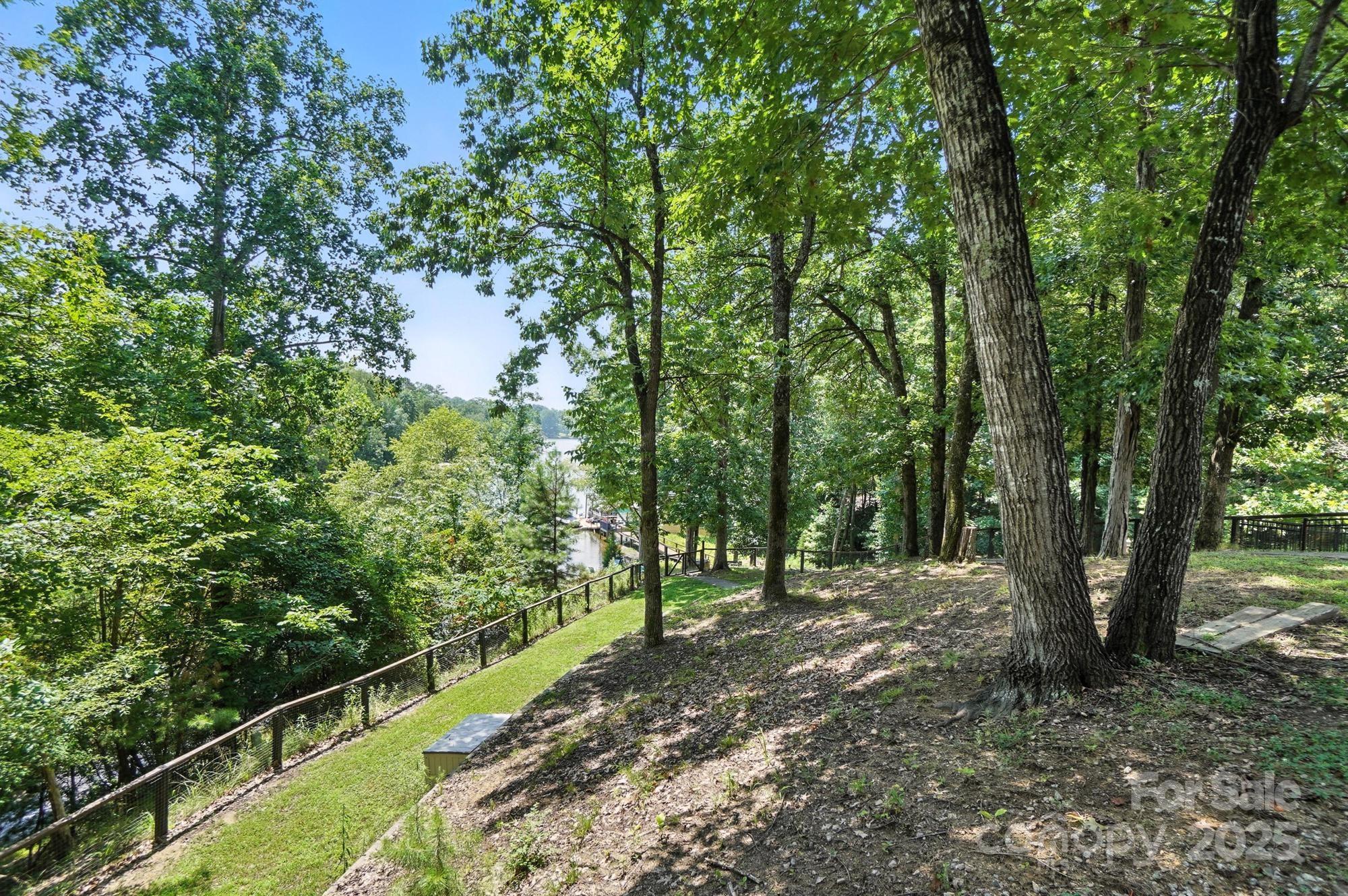 Tega Cay - Residential