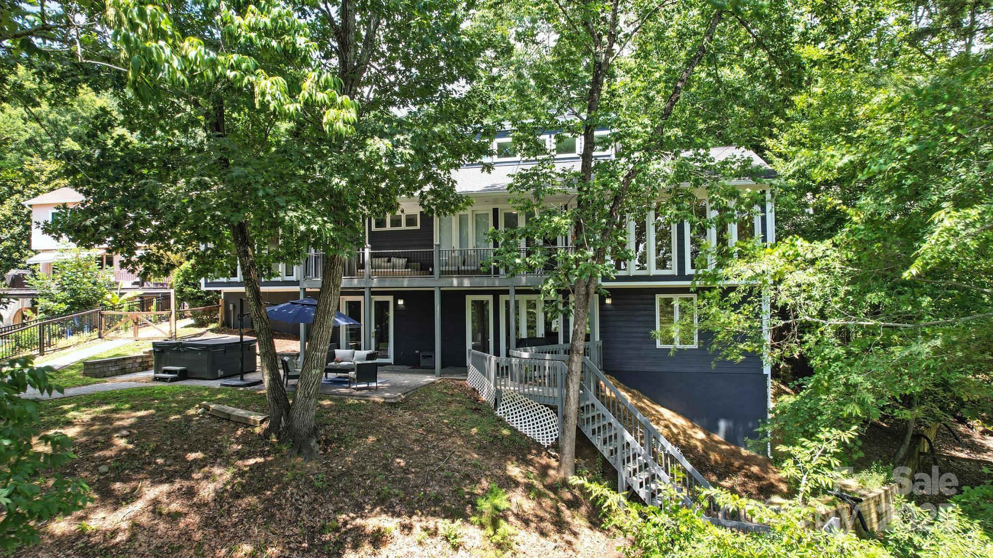 16101 Heron Run Drive