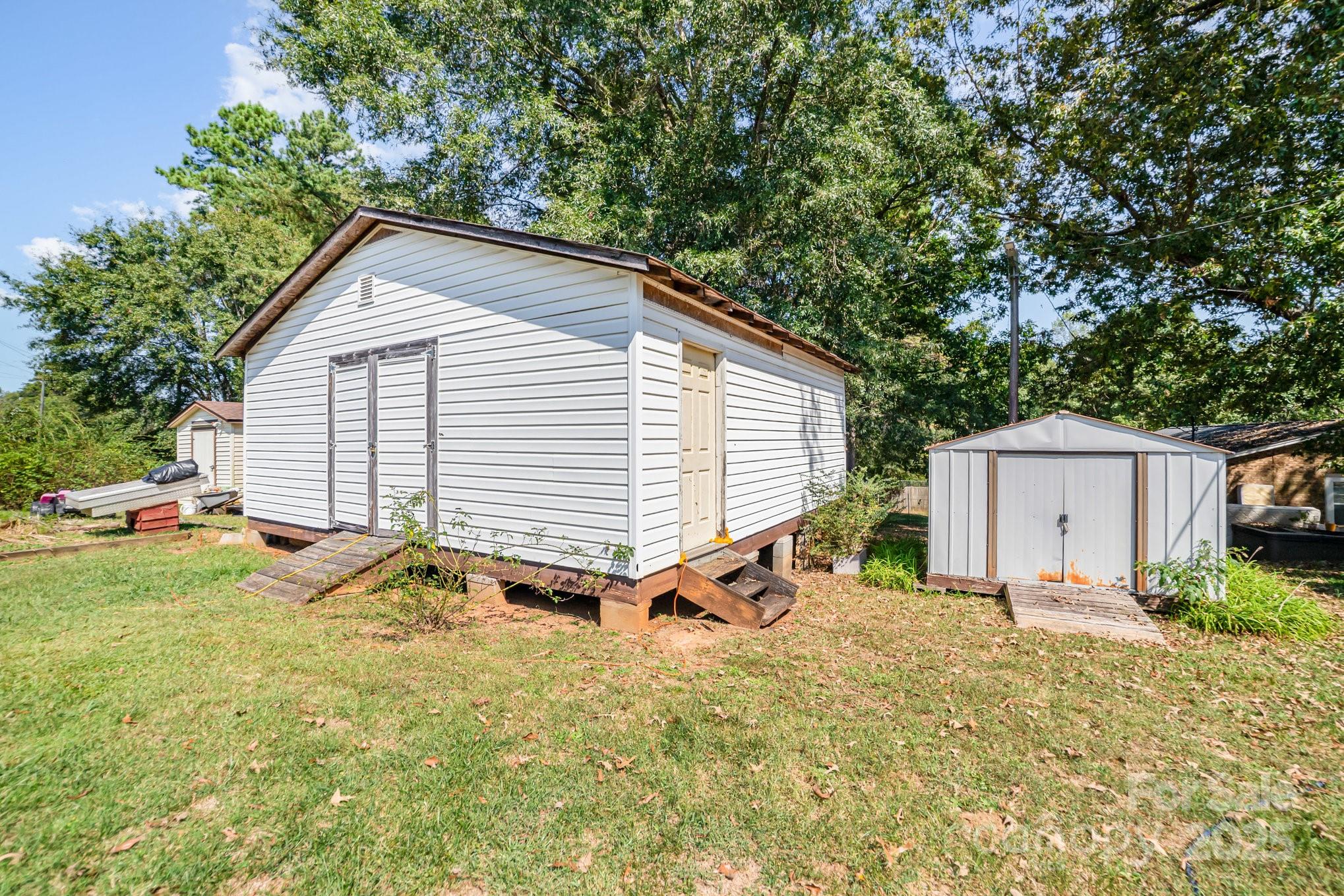 Meadowbrook Acres - Residential