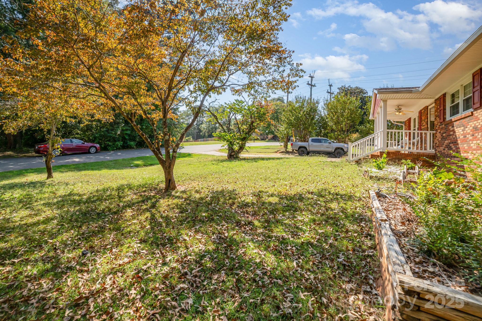 Meadowbrook Acres - Residential