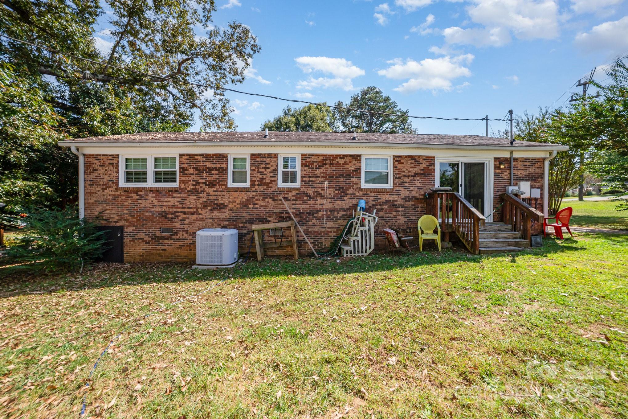 Meadowbrook Acres - Residential