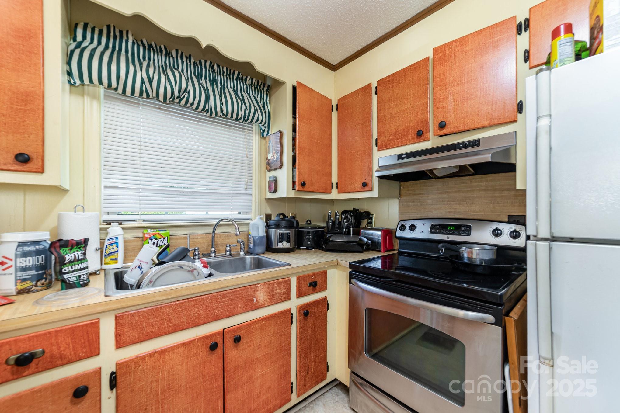 Meadowbrook Acres - Residential