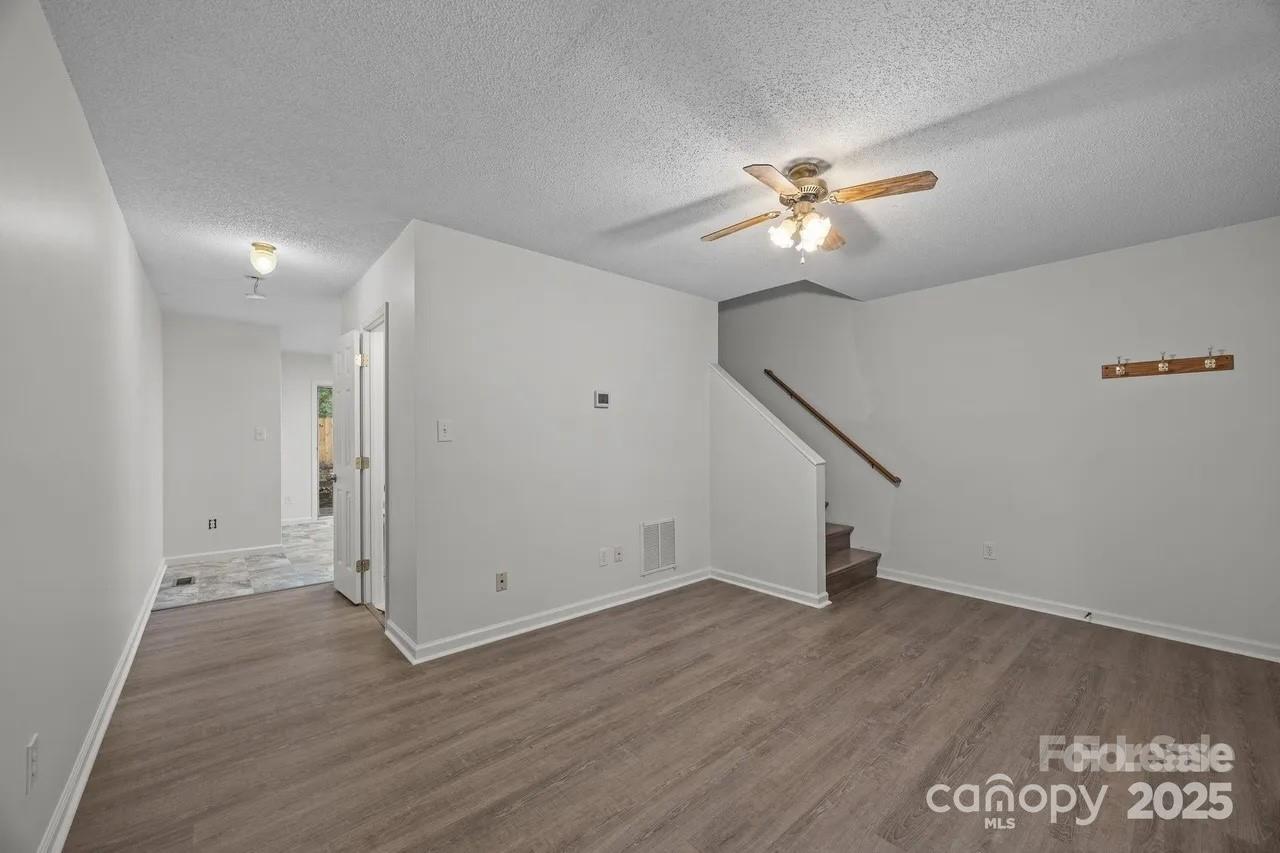 Azalea Point - Residential Lease