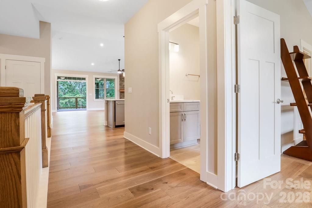 19 Craftsman Overlook Ridge