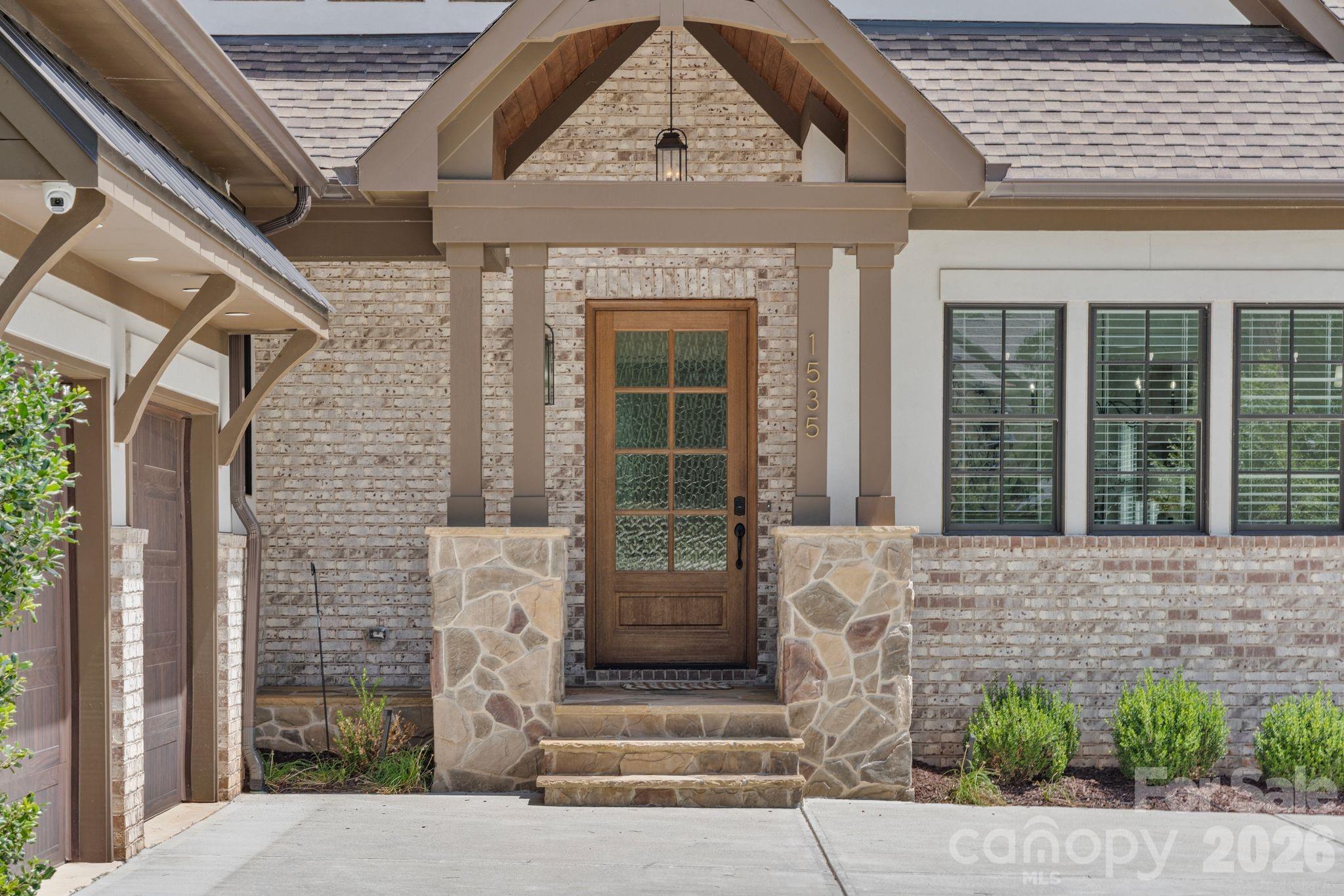 1535 Reflection Pointe Boulevard
