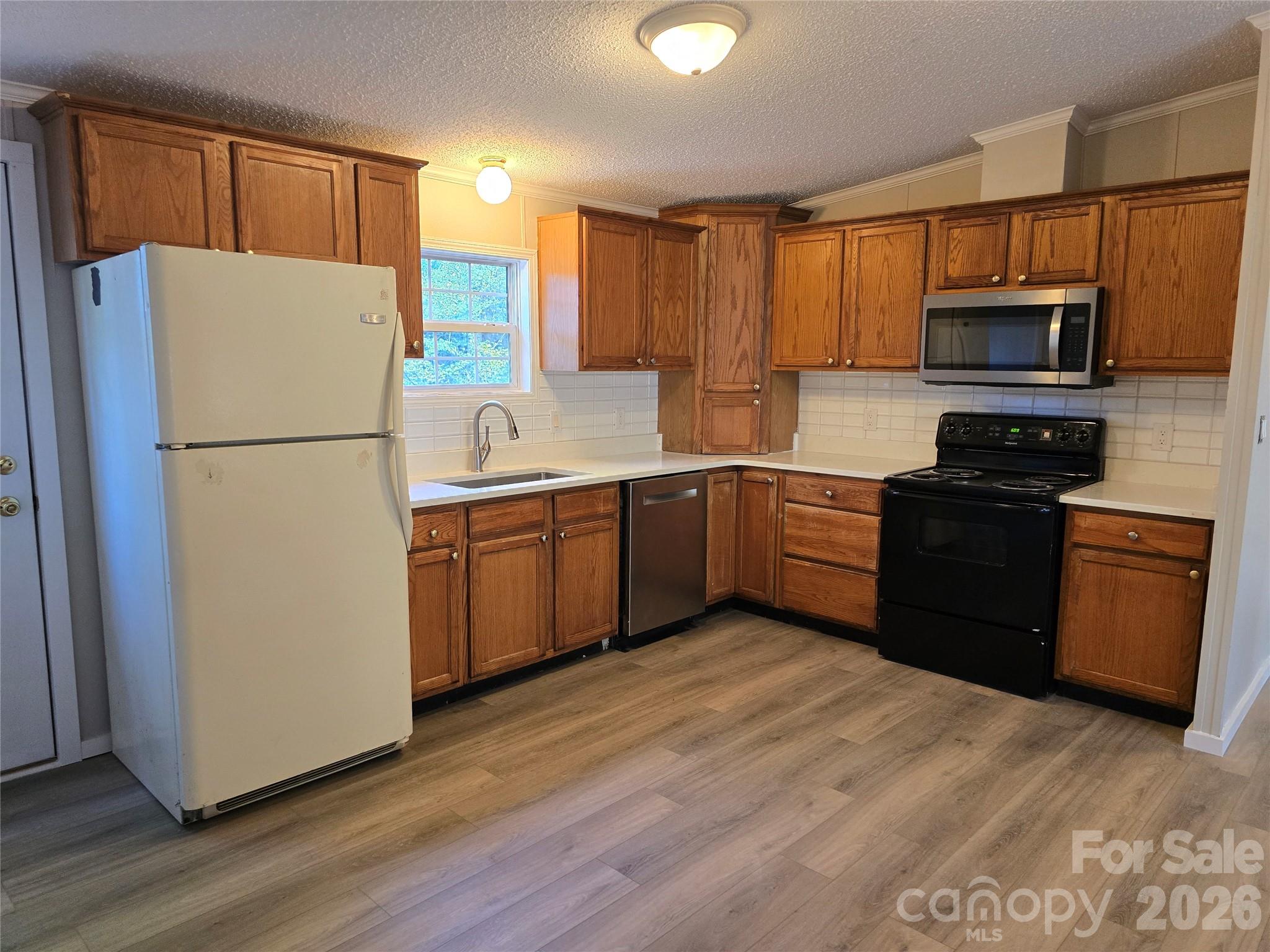 Lake View - Residential