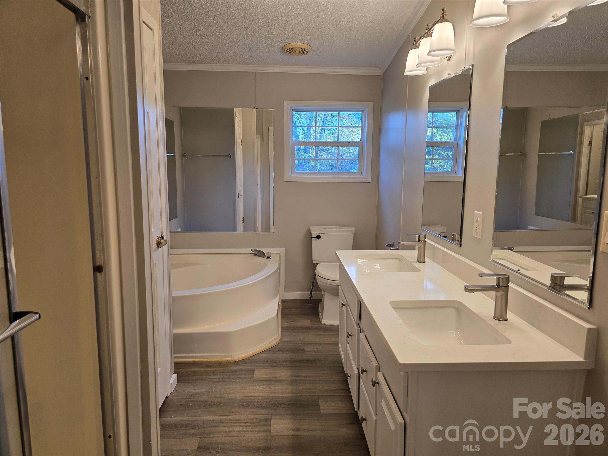 Lake View - Residential