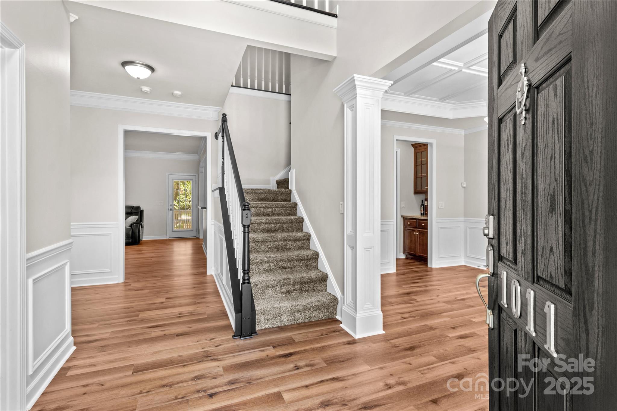 1011 Wadsworth Lane