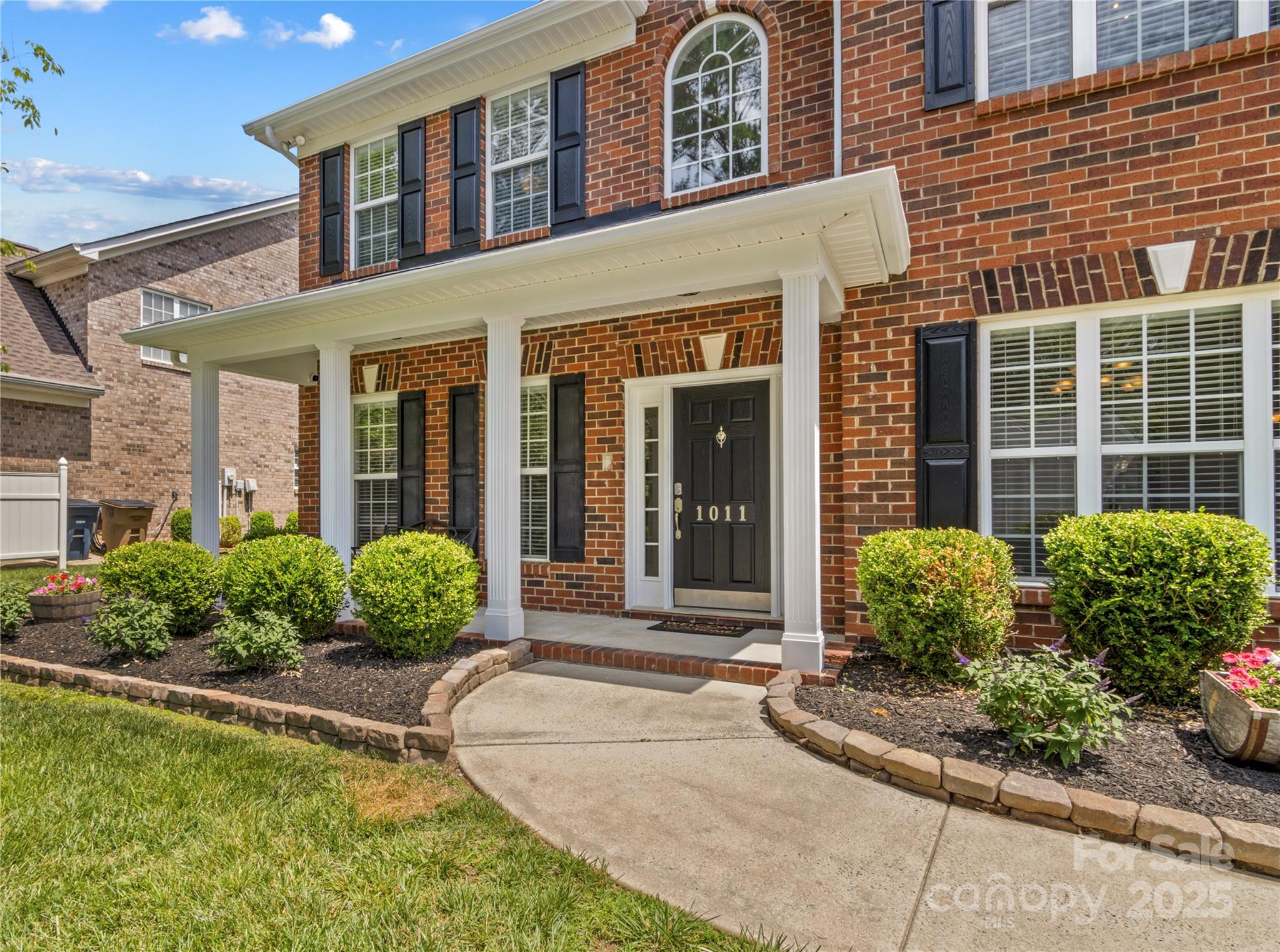 1011 Wadsworth Lane