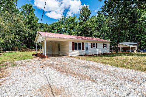 Photo of 5424 Glenview Drive, Hickory, NC 28602 (MLS # 4397238)