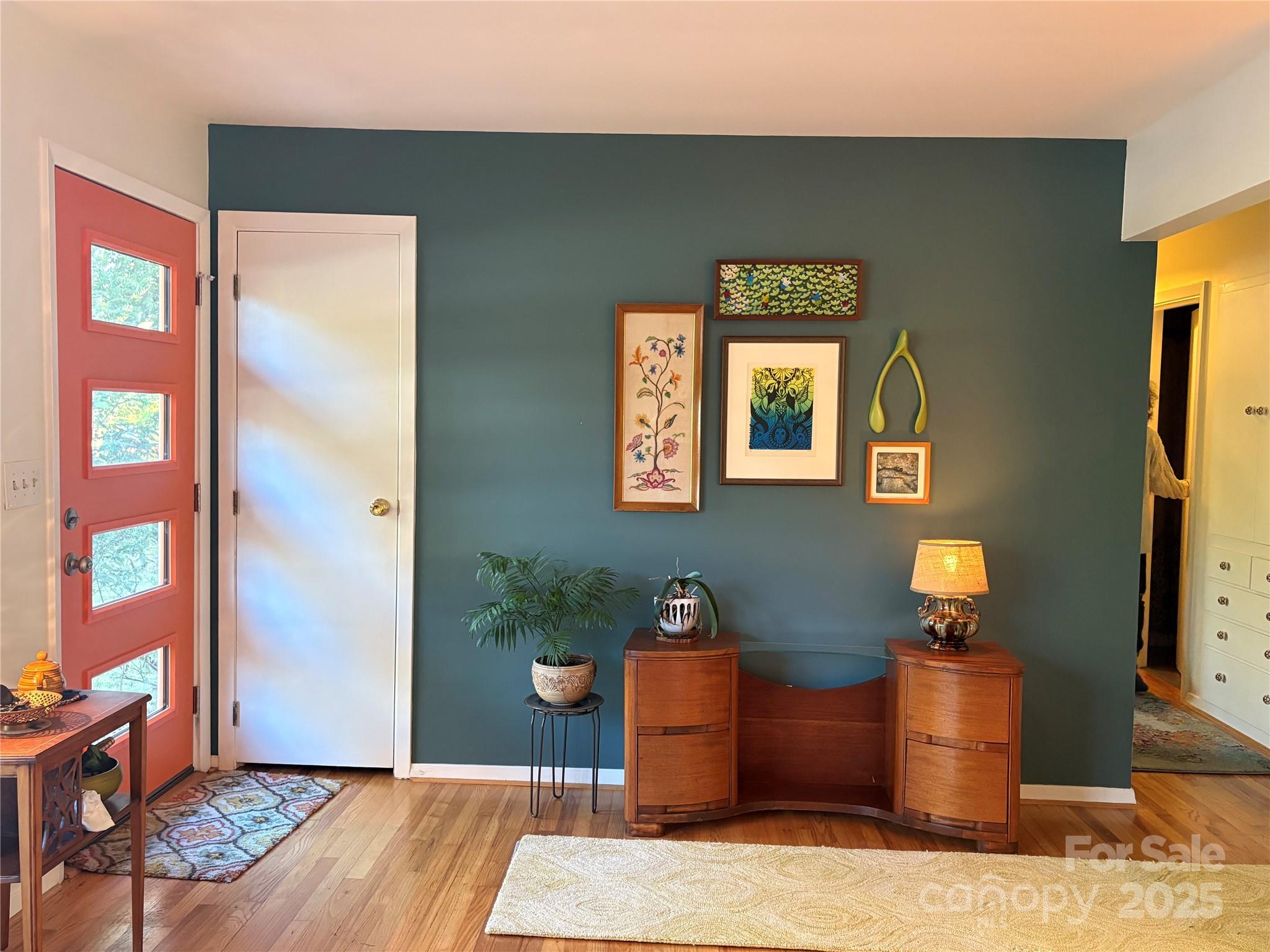 1235 Pinebrook Circle