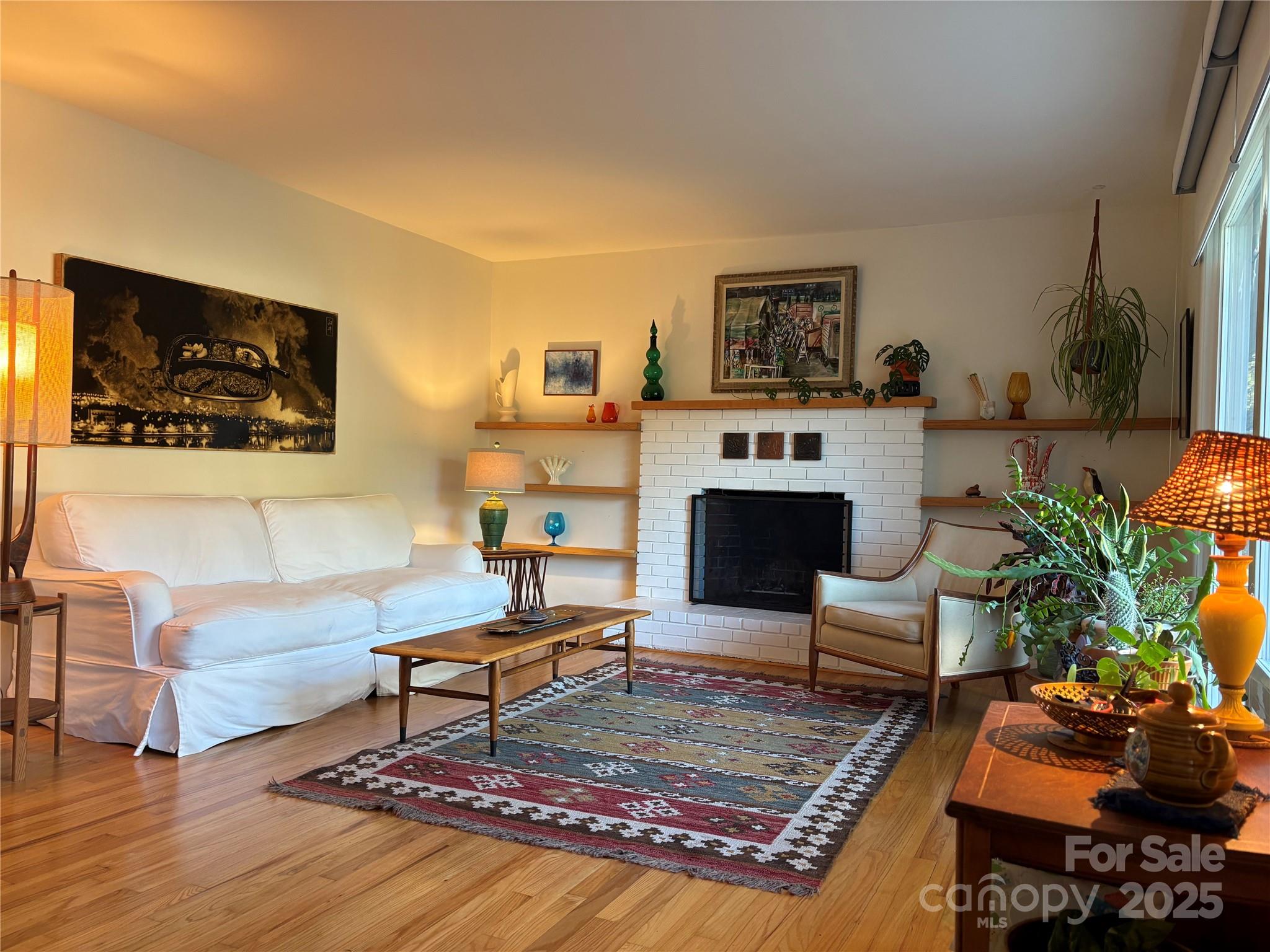 1235 Pinebrook Circle