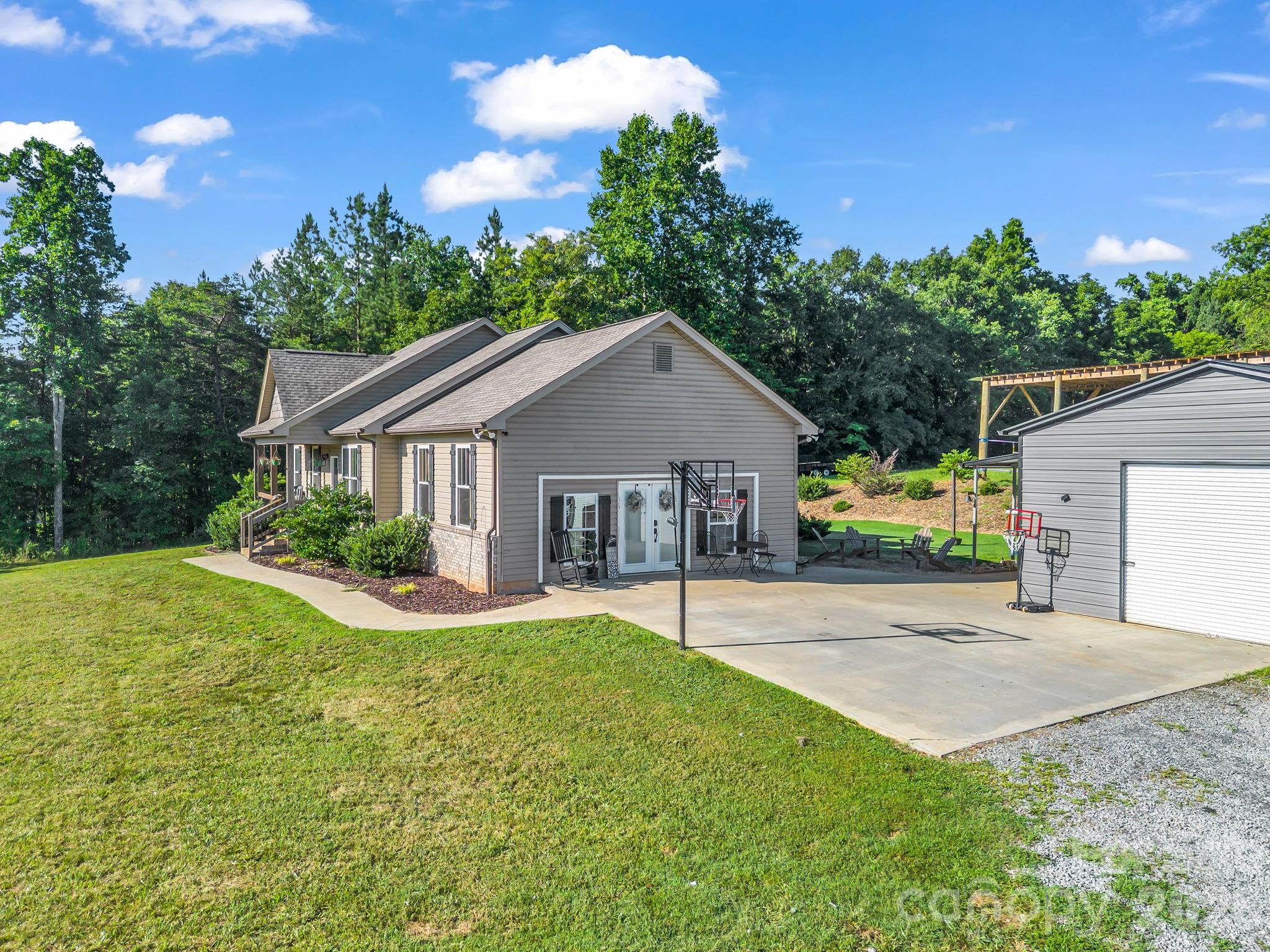 117 Clarence Henson Road