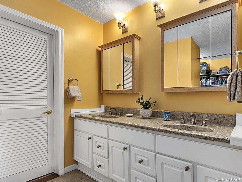 Rollingwoods Estates - Residential