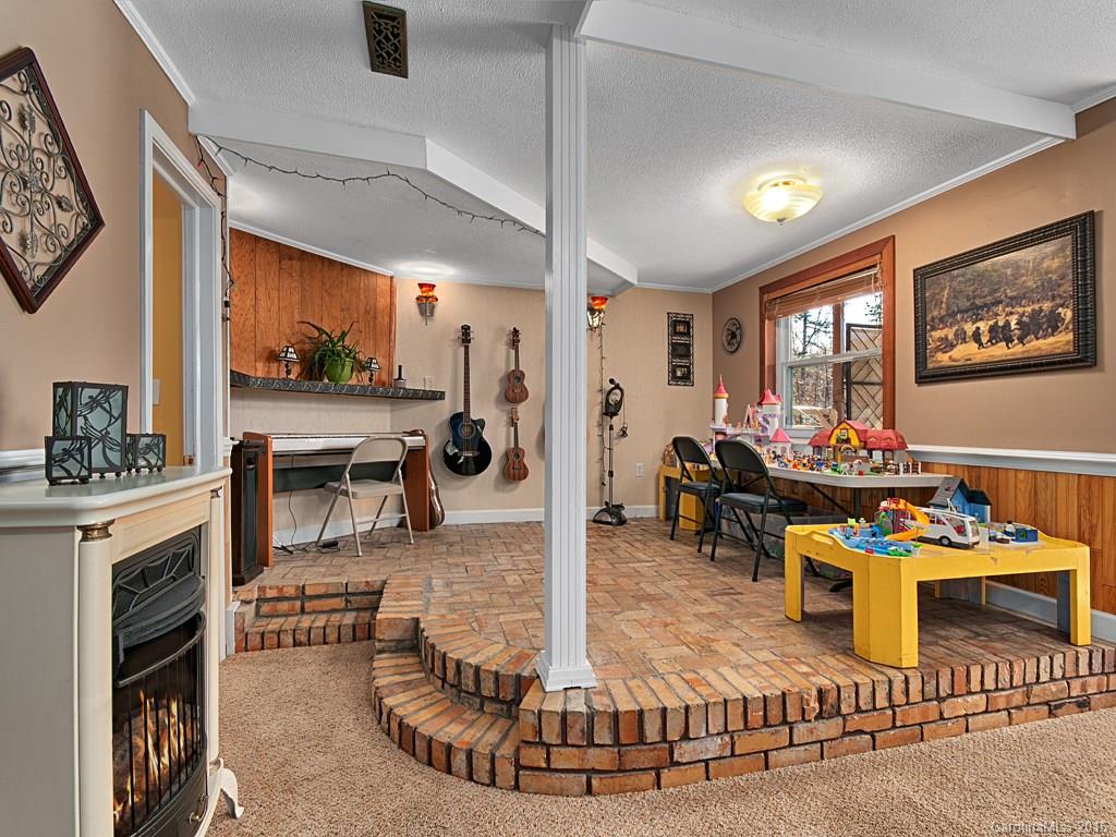 Rollingwoods Estates - Residential