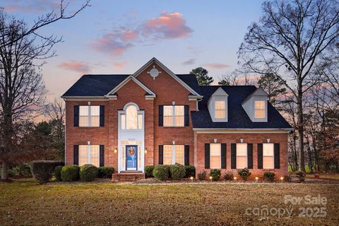 Photo of 6525 Heath Glen Drive, Mint Hill, NC 28227 (MLS # 4329035)