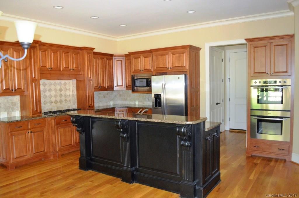 The Palisades - Residential Lease