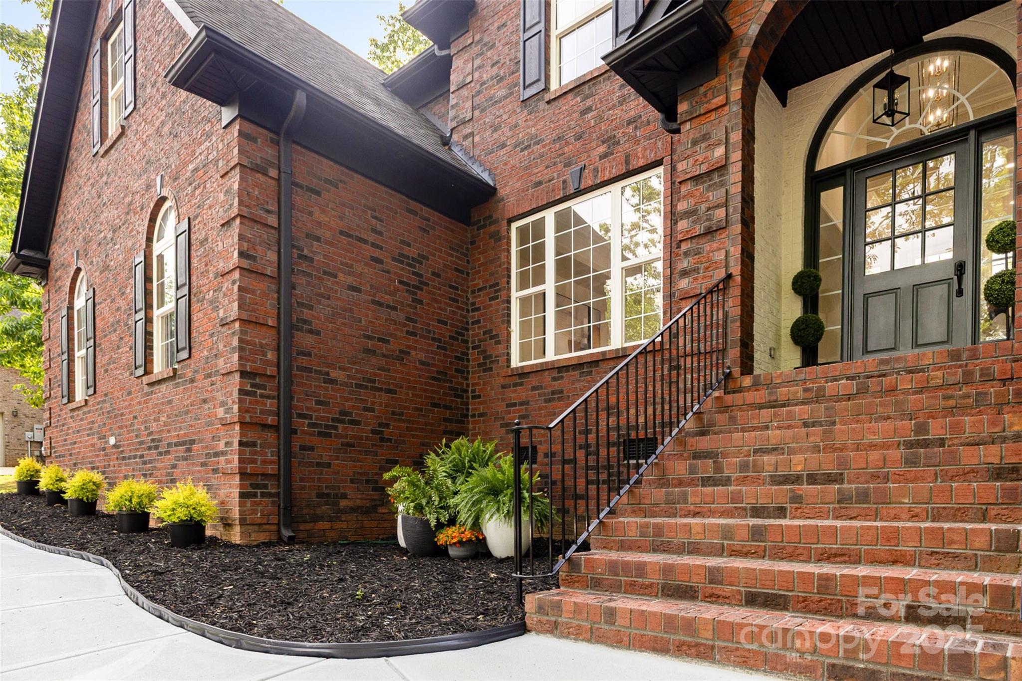 4907 Ardenwoods Drive