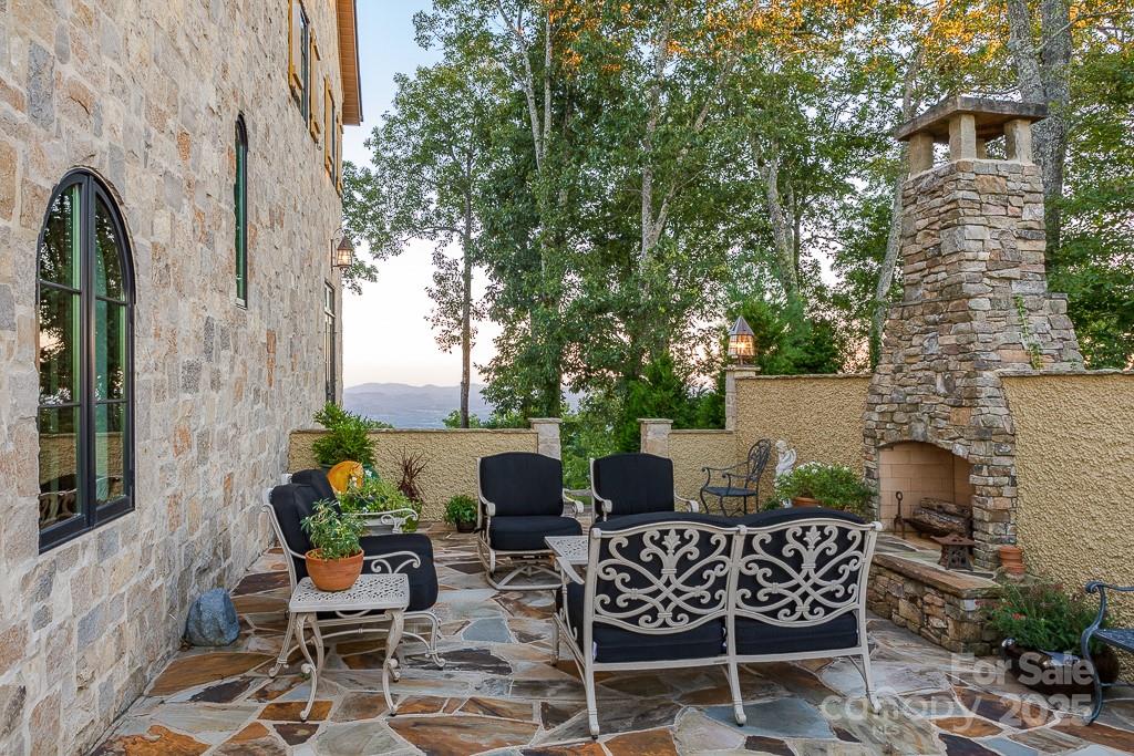 Grand Highlands at Bearwallow - Residential