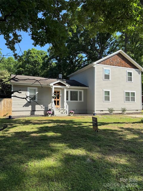 5421 Princess Street Charlotte NC 28269