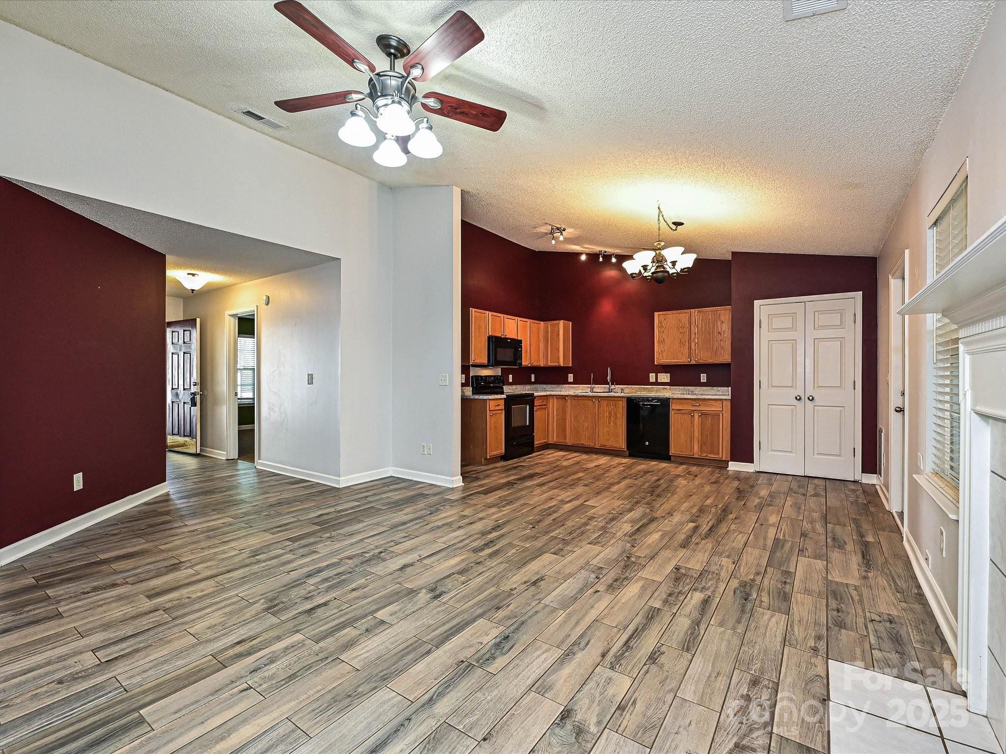 Forest Oaks - Residential