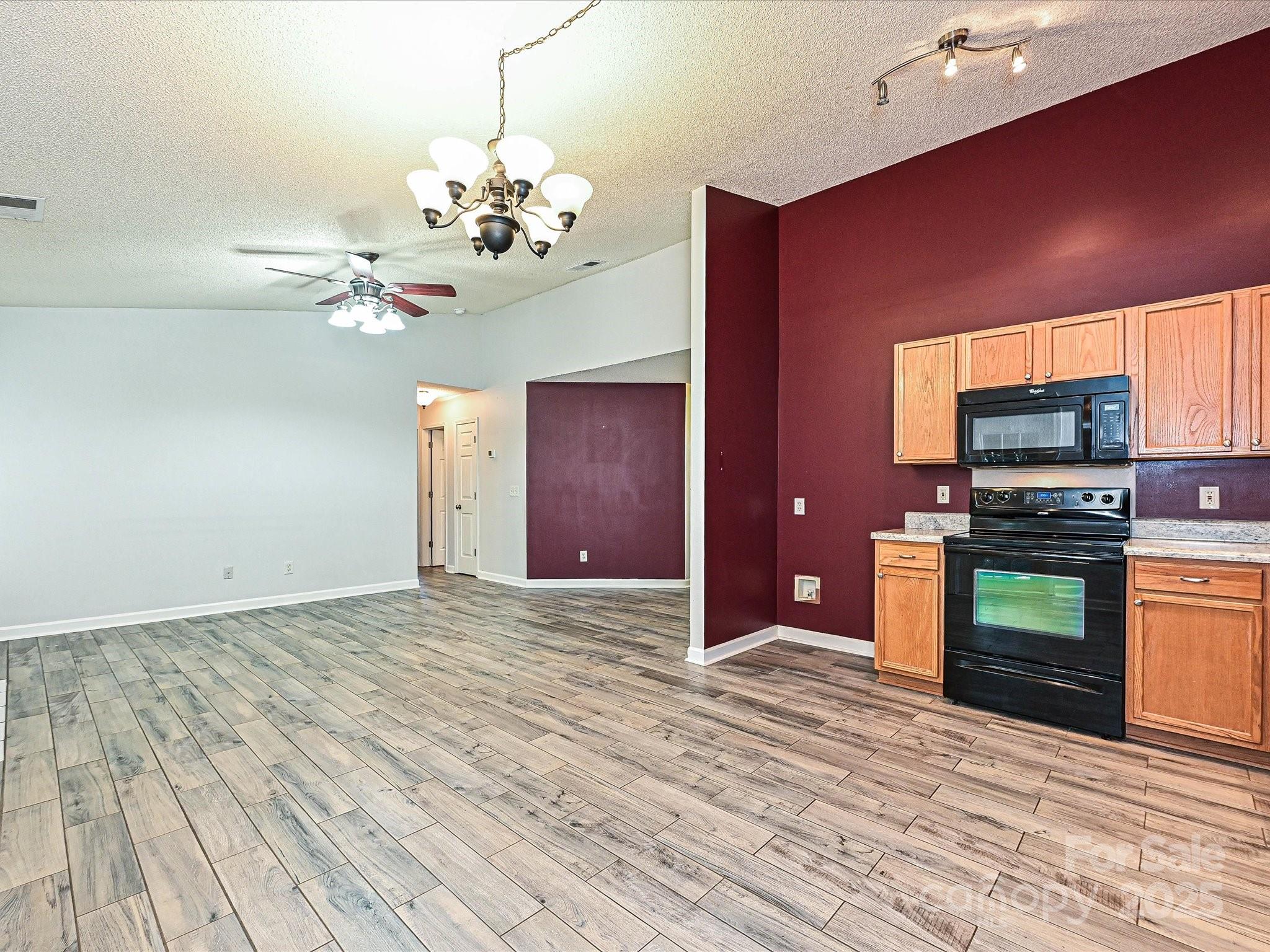 Forest Oaks - Residential