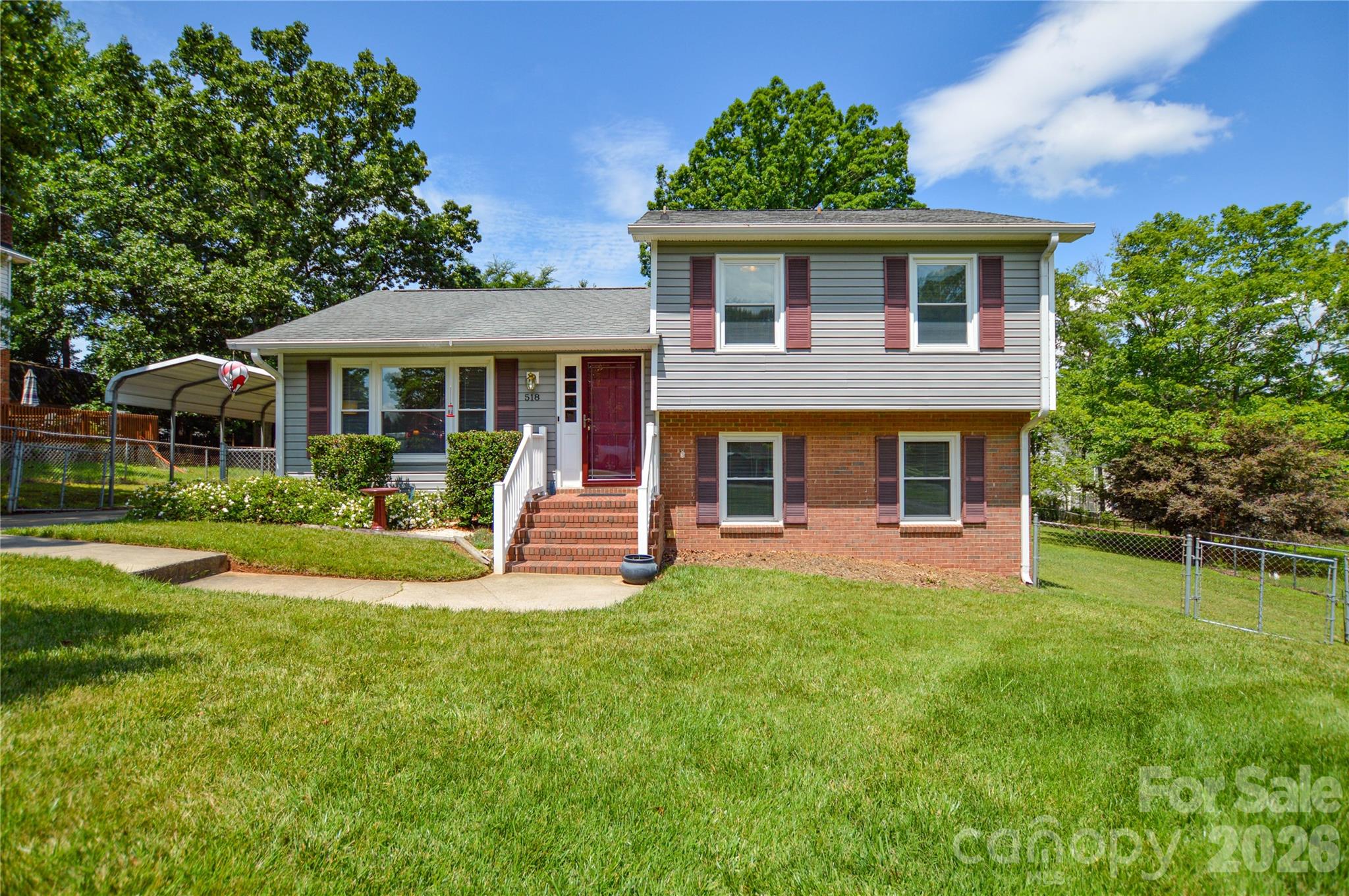 518 Vinecrest Drive