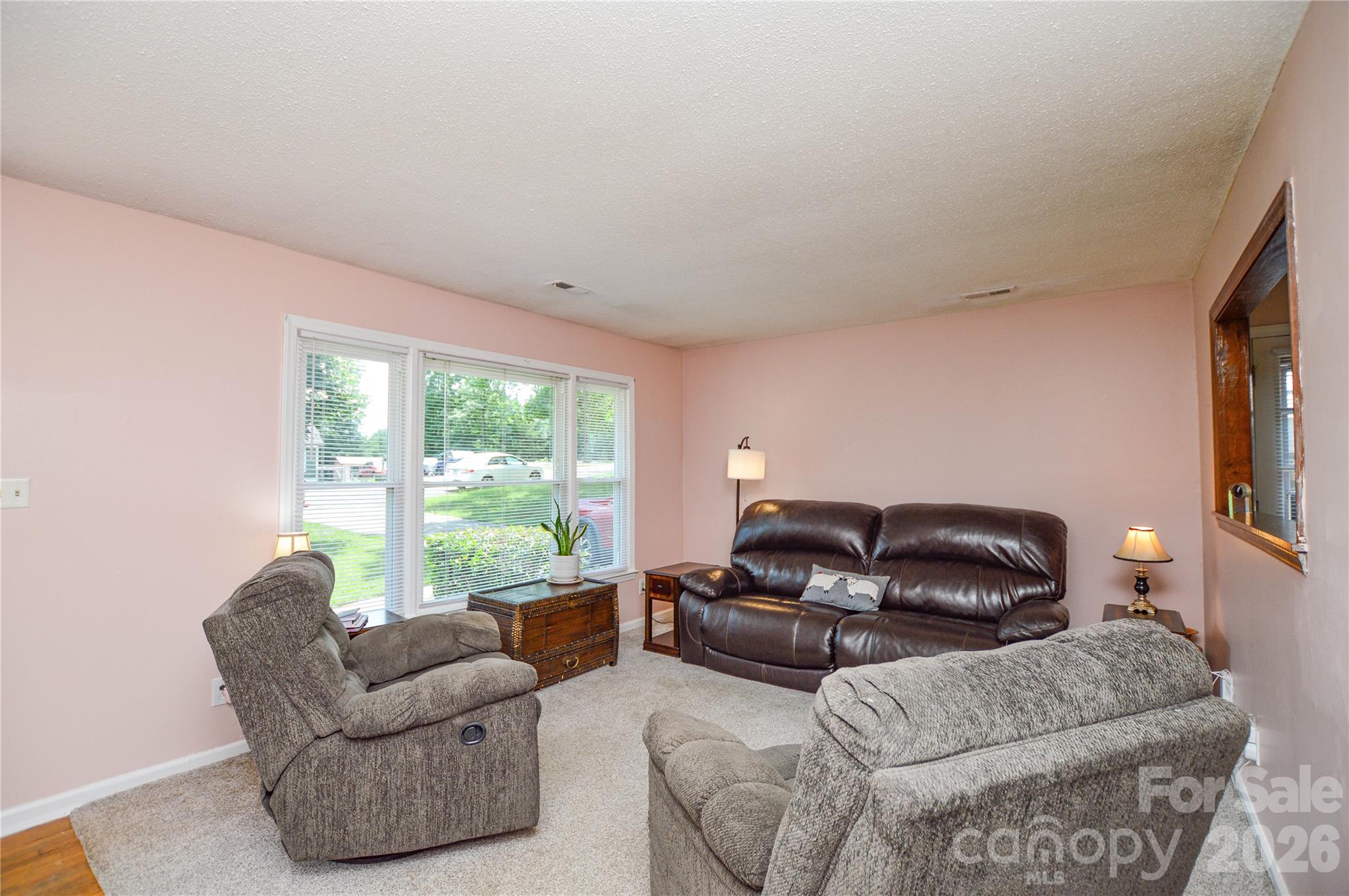 518 Vinecrest Drive