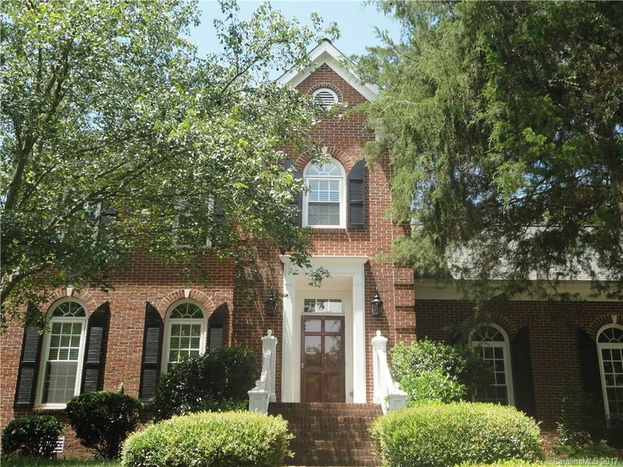 Beautiful home within walking distance to downtown Davidson-walk to basketball games, library, Concerts on the Green, catch the trolley to town events! Home features large family room with fireplace, fresh interior paint, new carpet & padding, brand new kitchen cabinets, granite, backsplash, under cabinet lighting, blinds. Stainless appliances. Large back yard provides great play & outdoor entertaining space. Large master with walk-in closet, bonus room with built-in entertainment center.