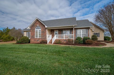 1611 Emmaus Walk Conover NC 28613