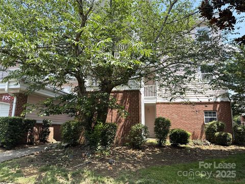 Photo of 9068 Meadow Vista Road, Charlotte, NC 28213 (MLS # 4328228)