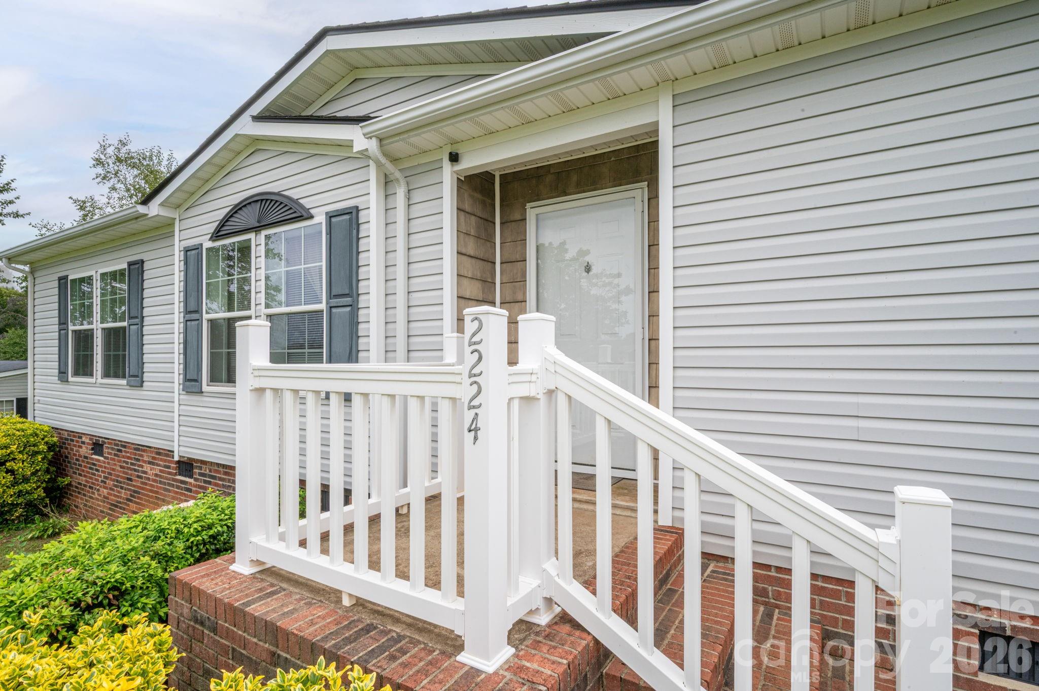 2224 Sterling Ridge Drive