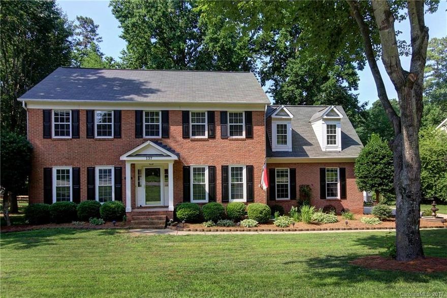 Move-in ready all brick home in ideal location! Private backyard with slight lake view, across from the community pool and recent updates including carpet, master shower, paint... Eight person hot tub, fire pit for entertaining and fully fenced for the pets. Low maintenance home close to everything but the heavy traffic makes commuting a breeze; I-77 is just a minute away. Epoxy floors on the side load garage, mature landscaping & extended Family Room off the kitchen. Boat slip avail by lease.